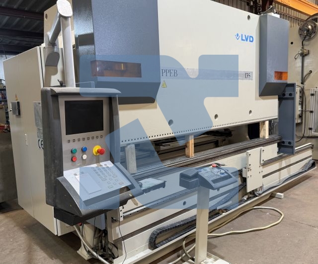 CNC HYDRAULIC PRESS BRAKE LVD PPEB 135/30 07083